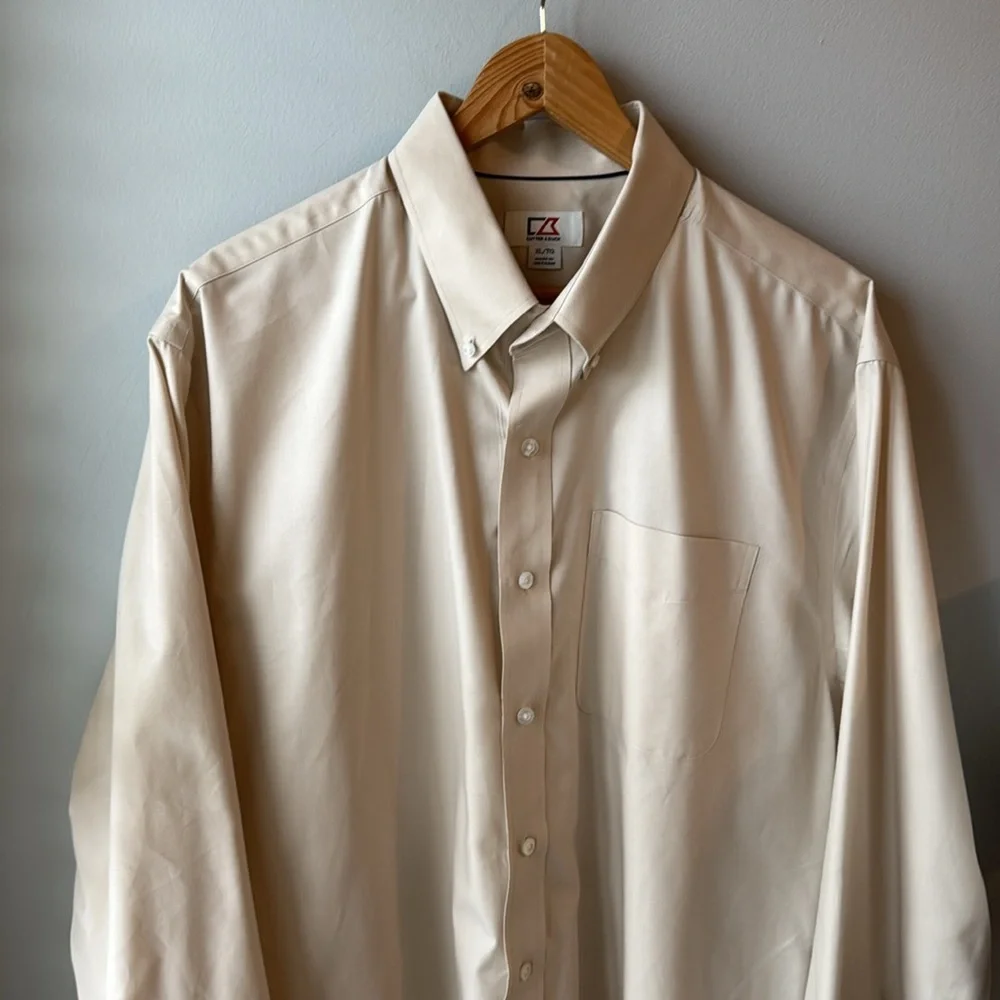 Cutter & Buck Khaki Button Down‎ - Picture 2 of 7